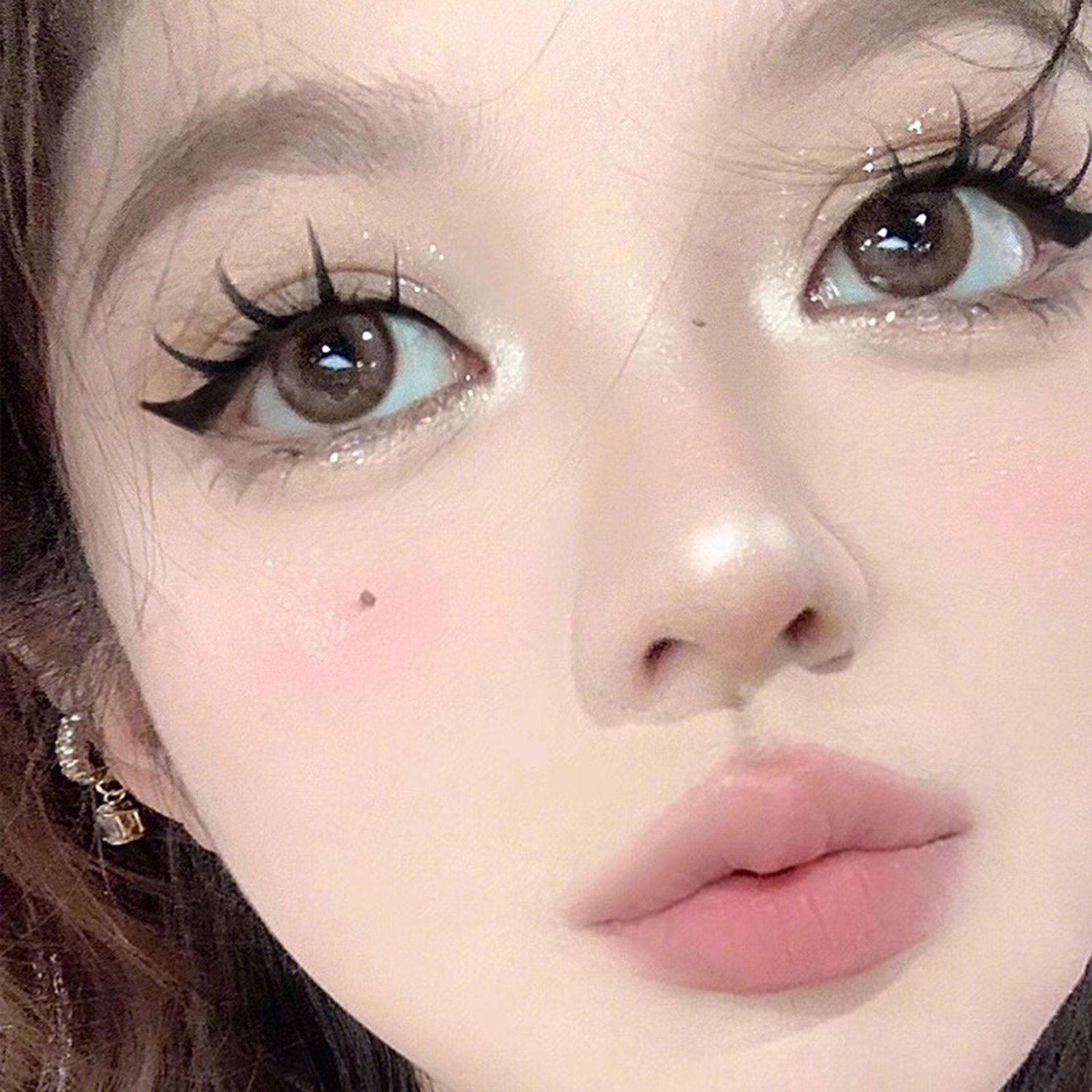 MJSP Cat Eye Volumizing Eyelashes Extensions 1box