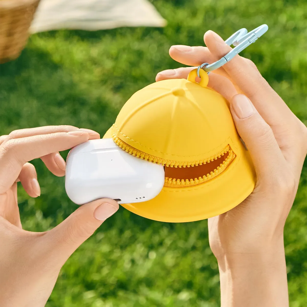 POP MART Baby Molly & Baby Tabby Series-Earphone Bag