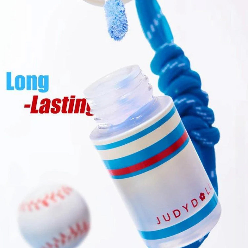 It offers a vibrant, long-lasting color with a stunning metallic finish.