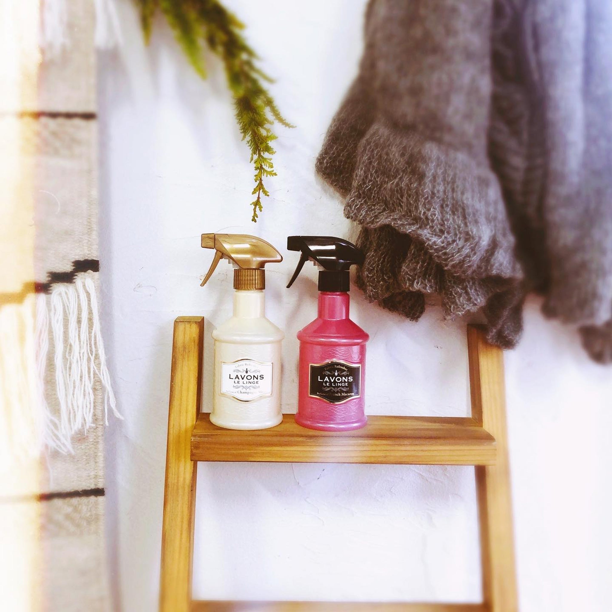 LAVONS Fabric Refresher 370ml