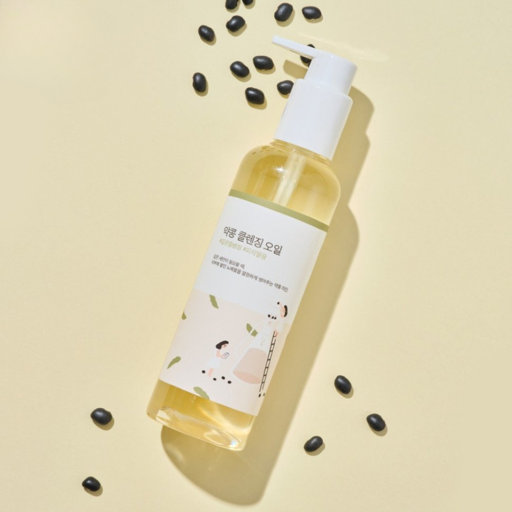 Experience a deep cleanse with this nourishing cleansing oil, designed to remove impurities and makeup while maintaining skin’s natural moisture balance.