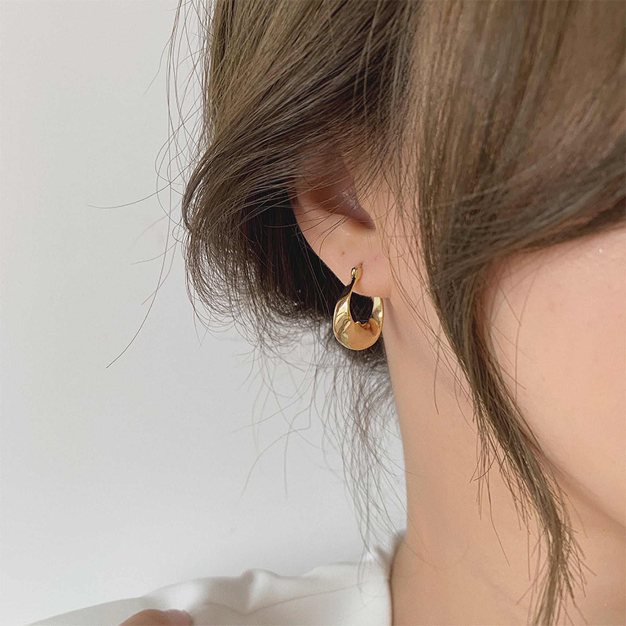 Irregular Wave Texture Earrings