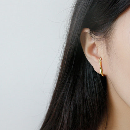 Minimalist C-Shaped Earrings