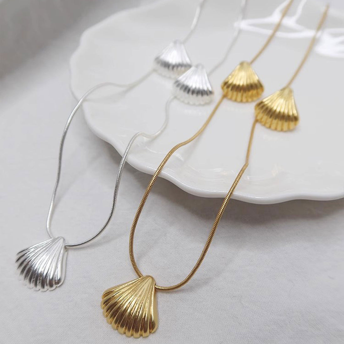 Versatile Seashell Necklace