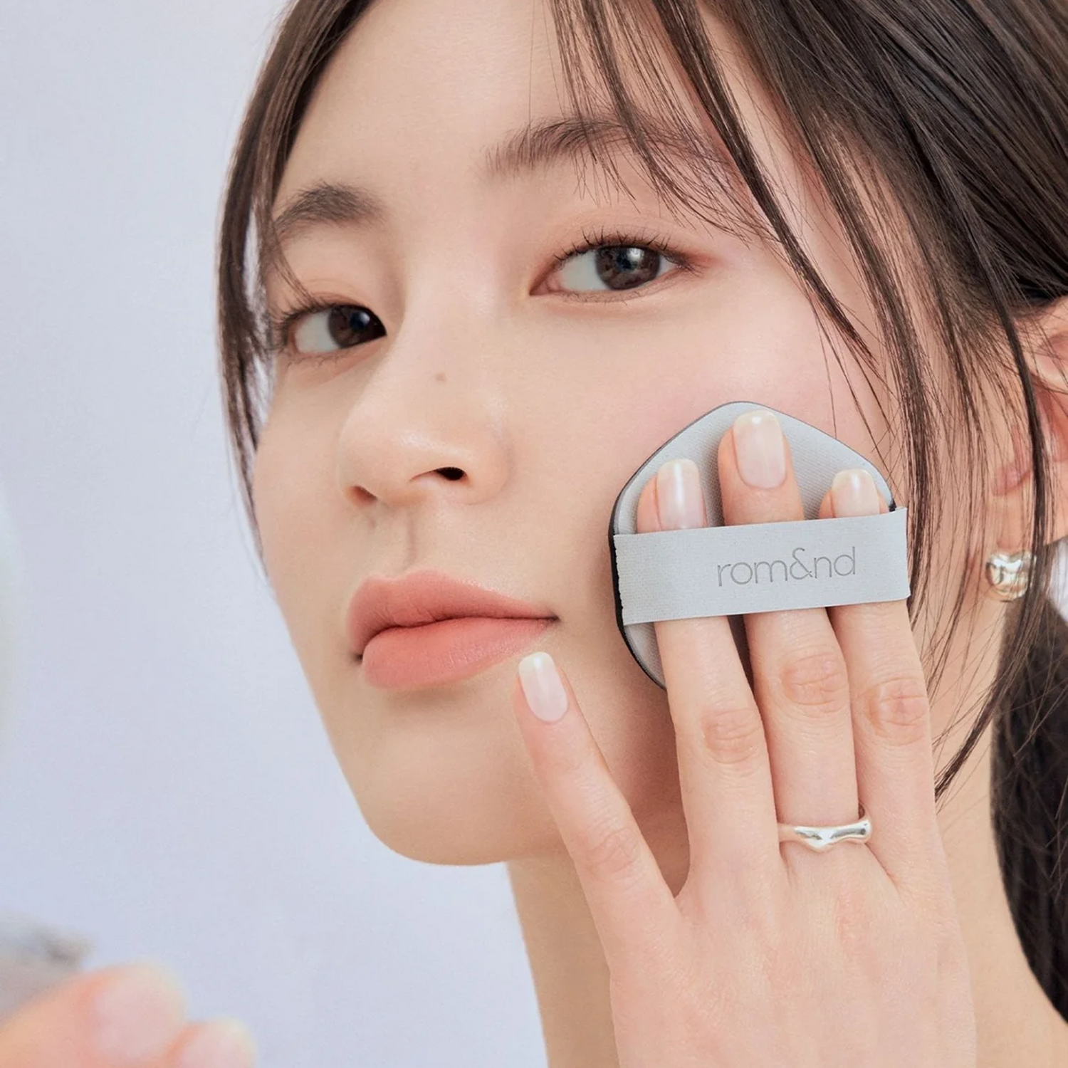 rom&amp;nd Nu Zero Cushion