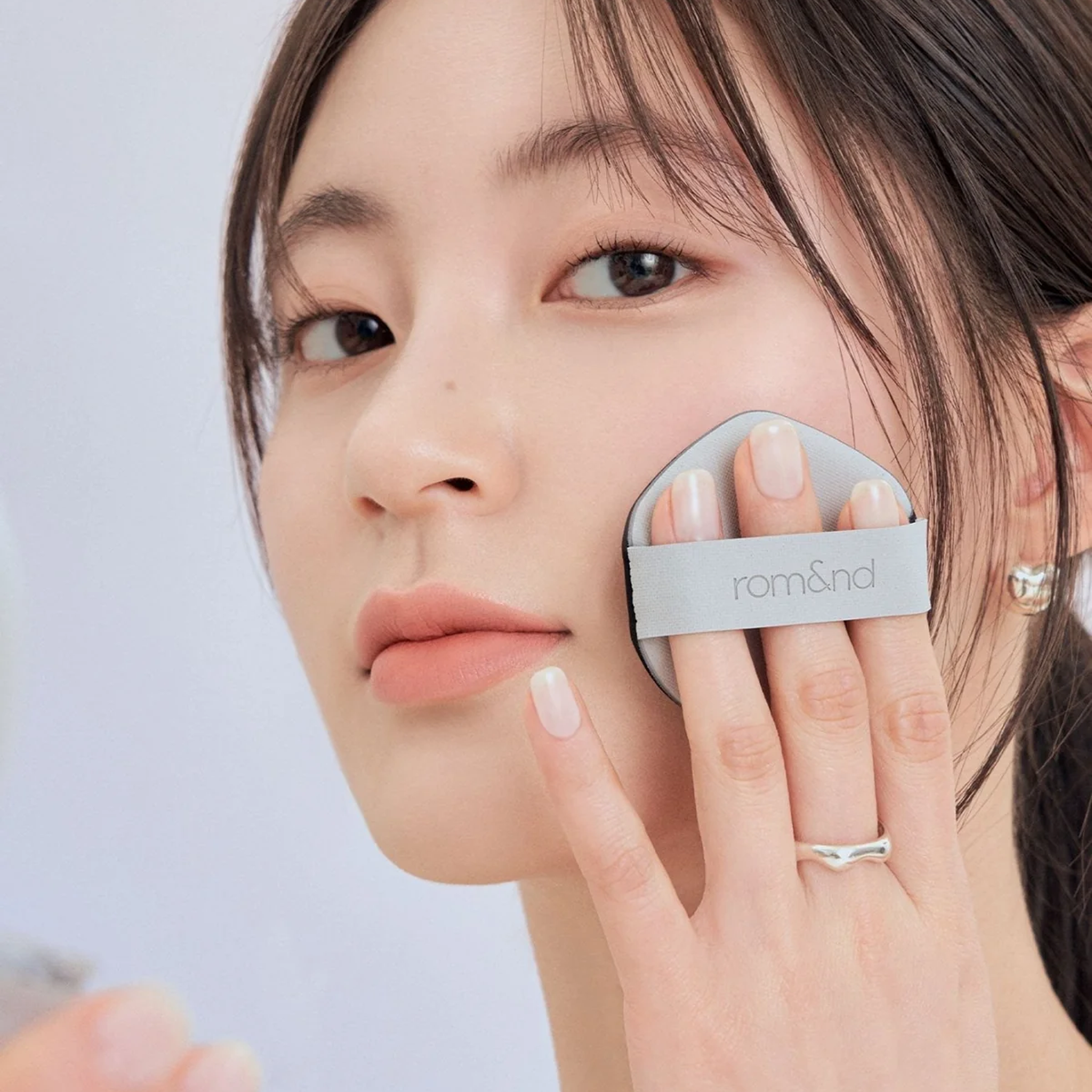 rom&amp;nd Nu Zero Cushion