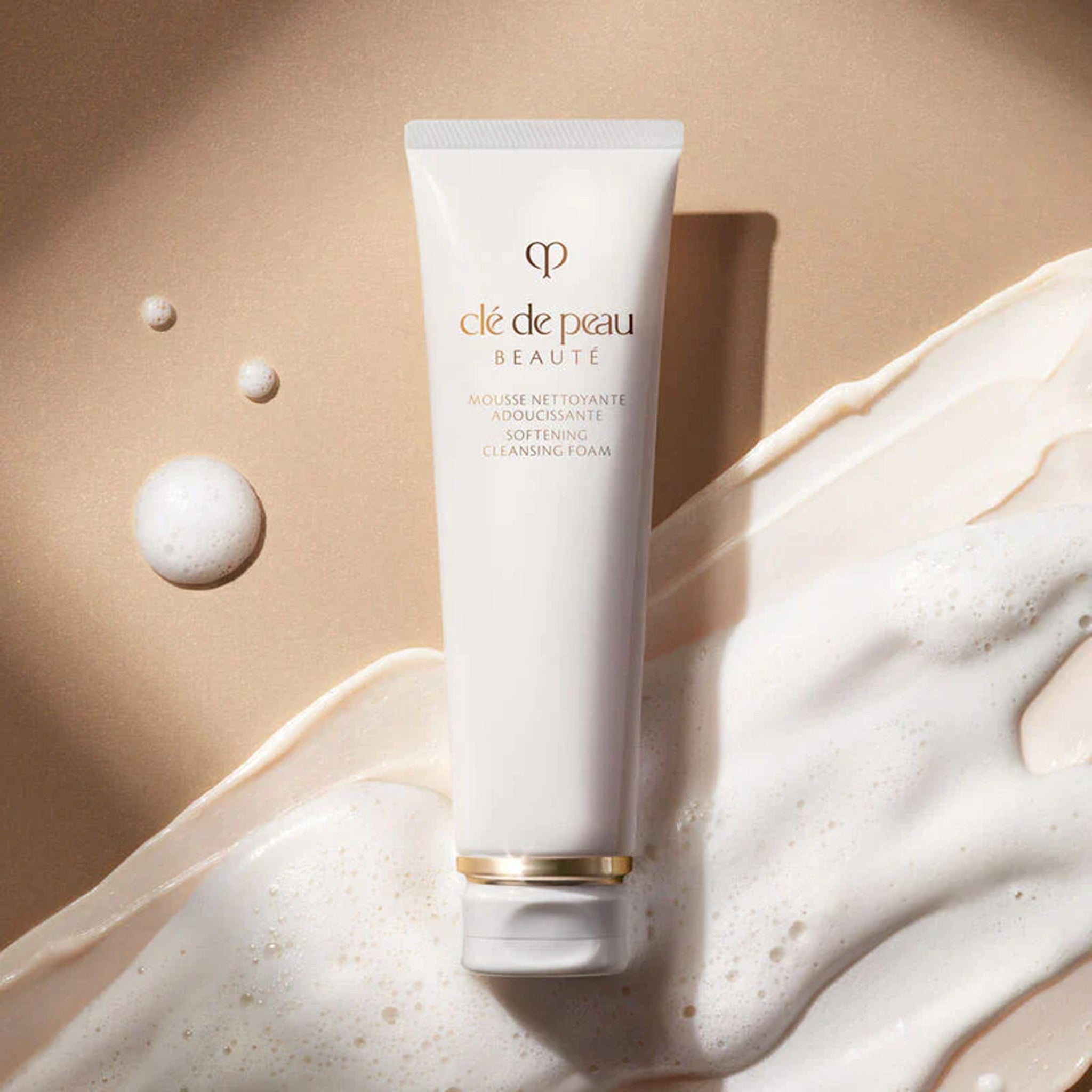 CPB Clé de Peau Beauté Softening Cleansing Foam Moist 140g