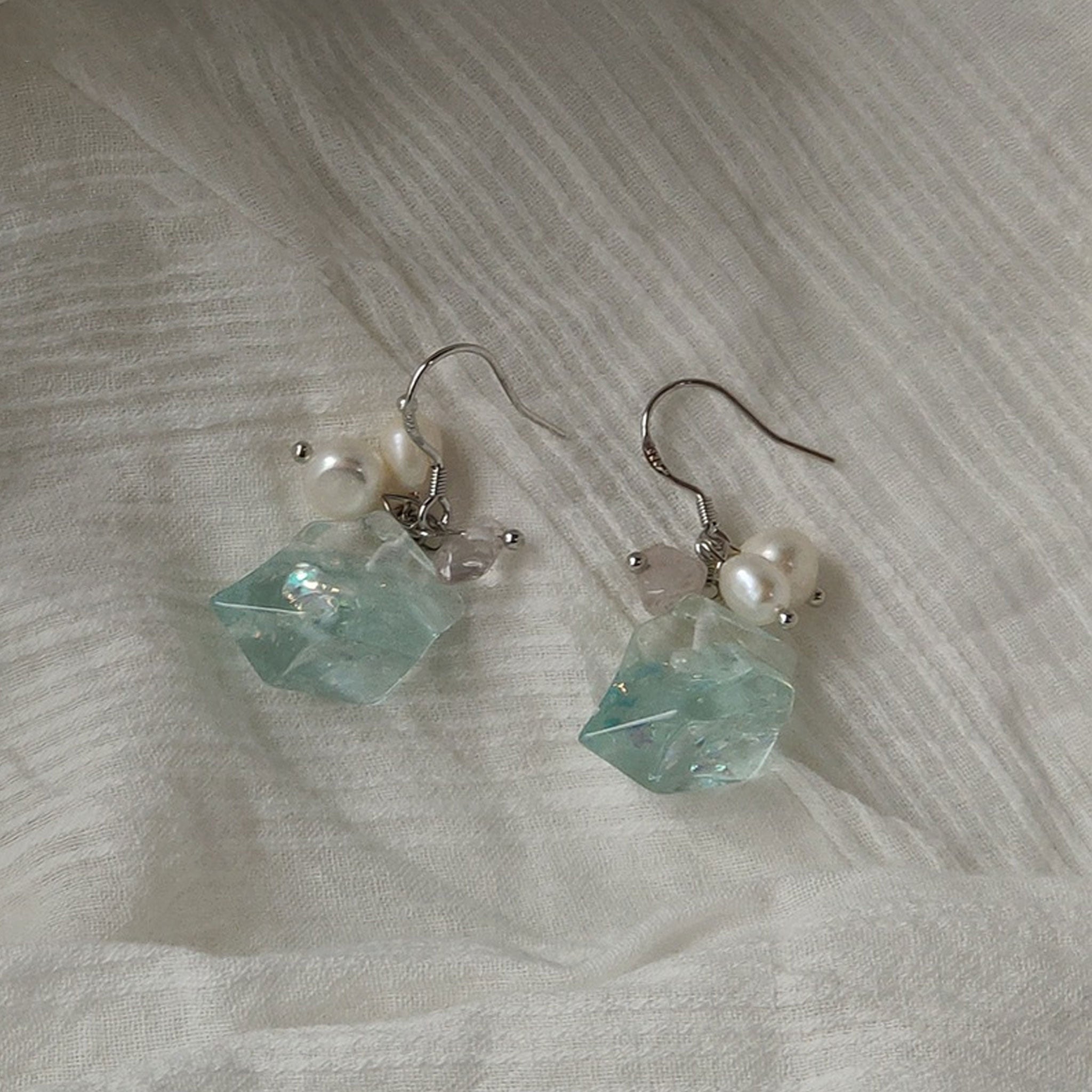 Icy Blue Ocean Freshwater Pearl Earrings 1pair