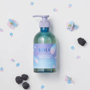  Inspired by night cherry blossoms with notes of sakura and blackberry.