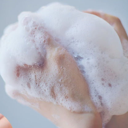 YOLU Sakura Relax Night Care Body Soap 440 ml