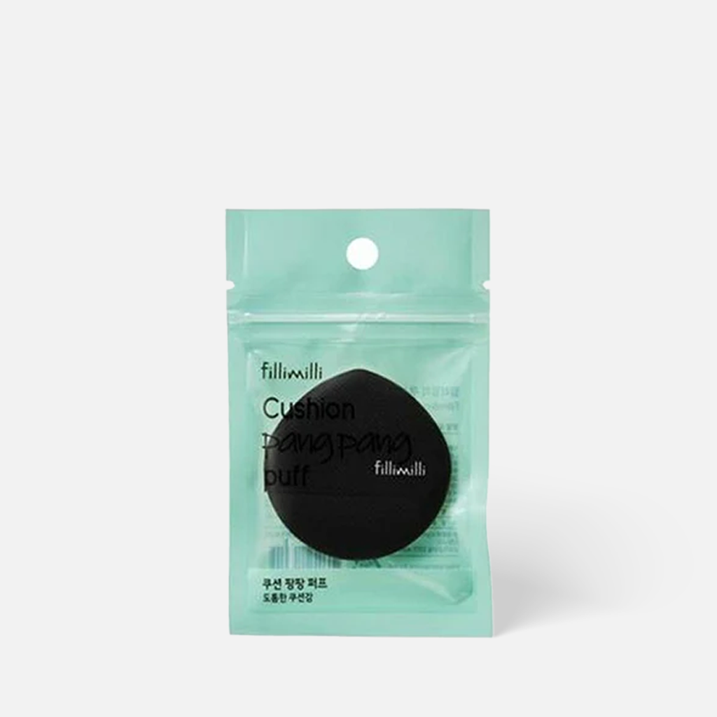 Its soft, airy texture ensures even coverage and seamless foundation application for a natural, long-lasting finish.