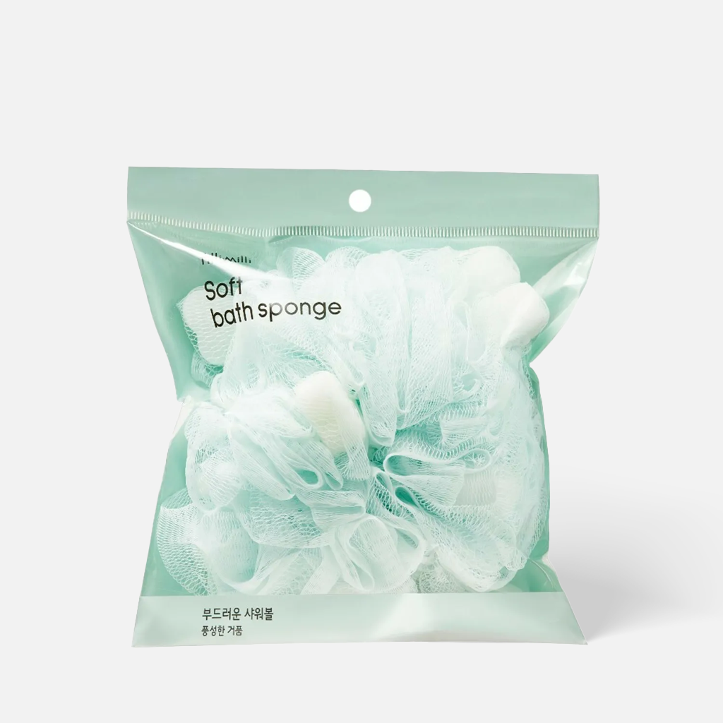 A gentle, daily-use bath tool that transforms your body wash into a rich, creamy lather.